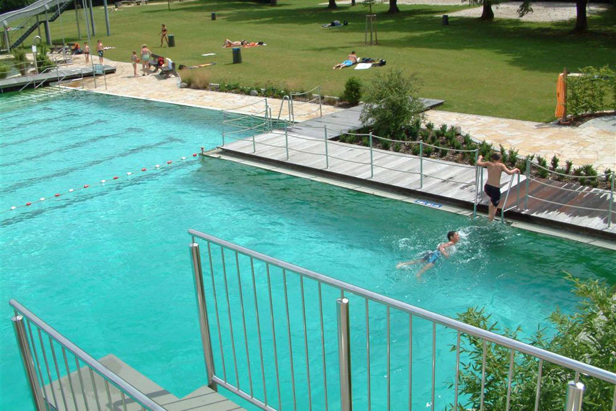 öffentliche Schwimmbäder - Freibad in ocean grün beziehungsweise blau-grün 